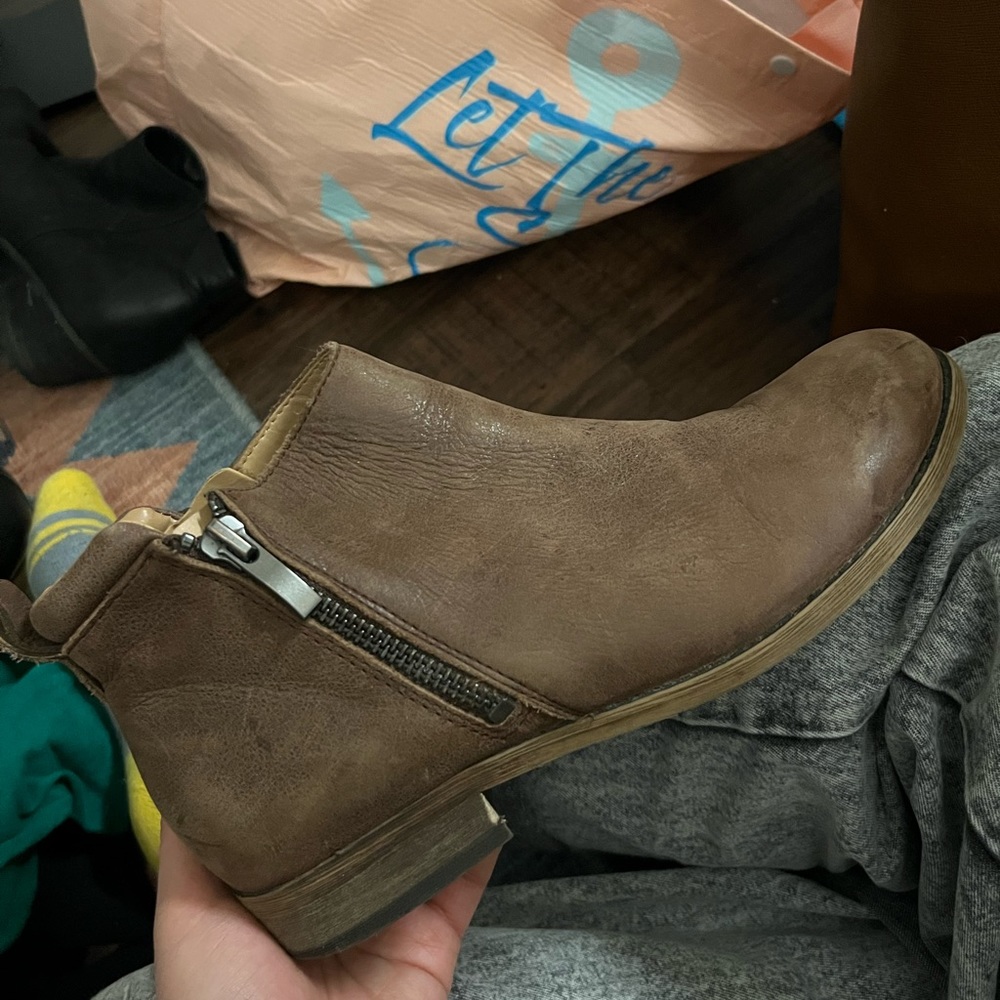 Franco Sarto Brown Boot - Picture 4 of 4